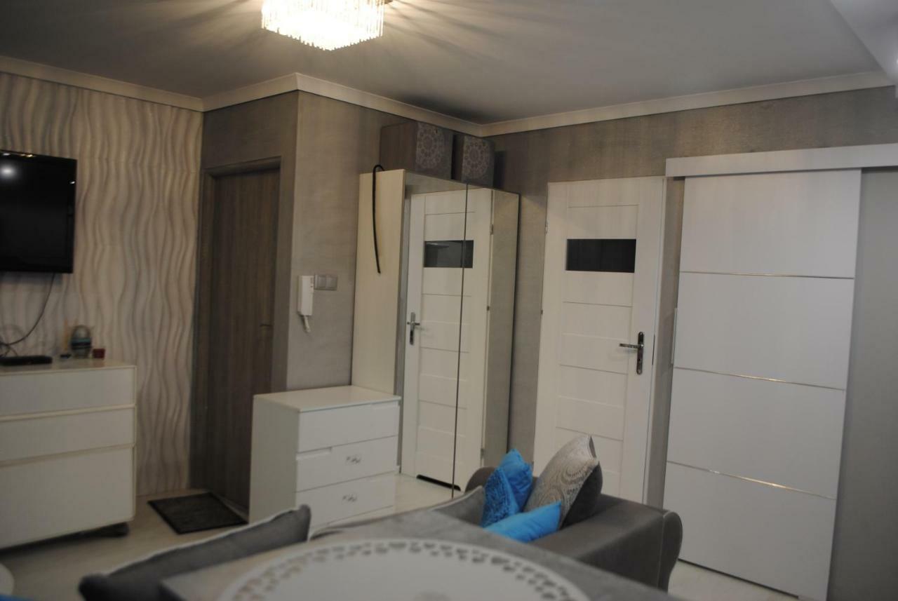 Apartament Bulwar ゴジュフ・ヴィエルコポルスキ エクステリア 写真