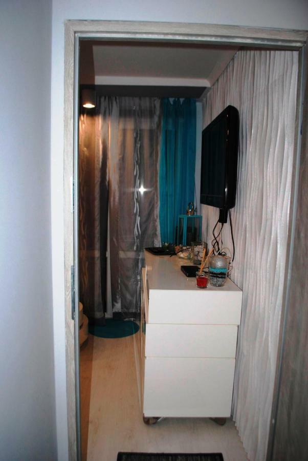 Apartament Bulwar ゴジュフ・ヴィエルコポルスキ エクステリア 写真