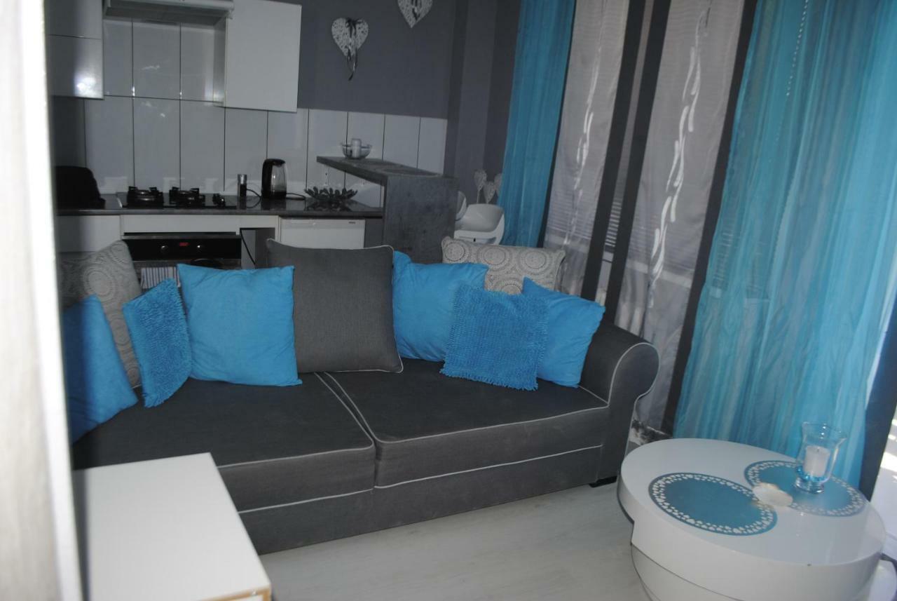 Apartament Bulwar ゴジュフ・ヴィエルコポルスキ エクステリア 写真